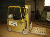 Fork Lift Yale 4000Lbs Lift 15 mast