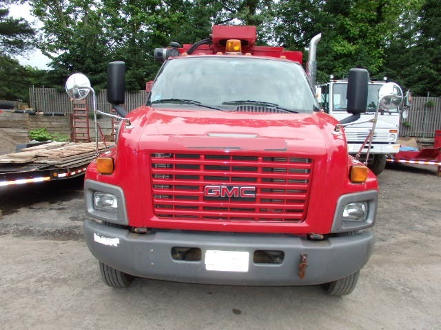 2005 GMC C6500 Utility Truck