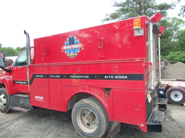 2005 GMC C6500 Utility Truck