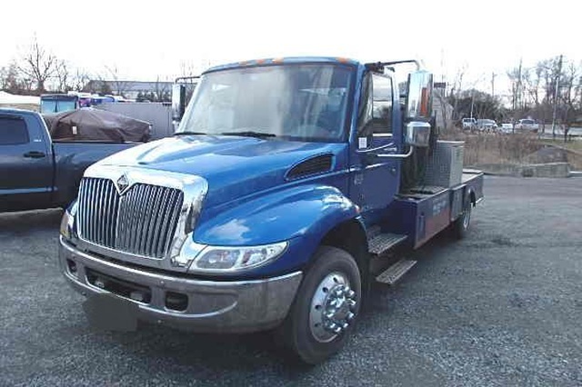 Used 2003 International SBA 4400 Welding Service Truck for sale International SBA 4400 Welding Service Truck