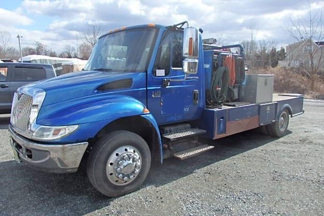 Used 2003 International SBA 4400 Welding Service Truck for sale International SBA 4400 Welding Service Truck