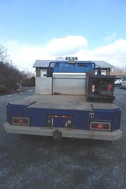 Used 2003 International SBA 4400 Welding Service Truck for sale International SBA 4400 Welding Service Truck