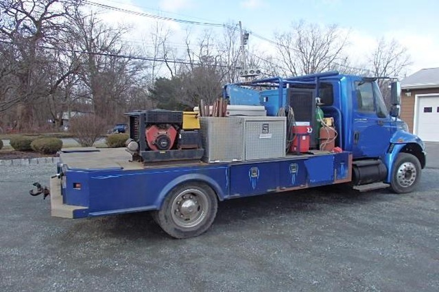 Used 2003 International SBA 4400 Welding Service Truck for sale International SBA 4400 Welding Service Truck
