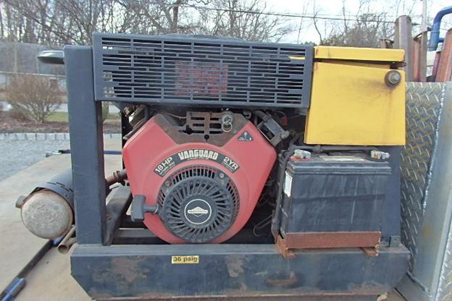 Used 2003 International SBA 4400 Welding Service Truck for sale International SBA 4400 Welding Service Truck