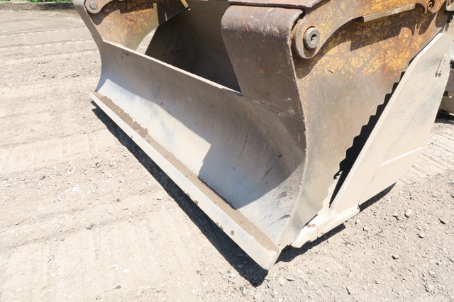 Used Komatsu D75S-5 Crawler Loader Dozer Demo Machine for sale 1985 Komatsu D75S-5 Crawler Loader Dozer Demo Machine