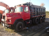 Mack DM Tipper