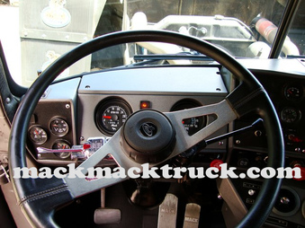 Enlarge photo 1062