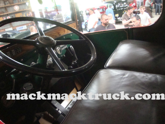 Enlarge photo 544