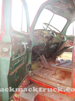 Enlarge photo 379