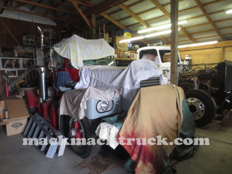 Enlarge photo 228