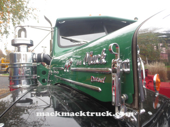 Enlarge photo 1129