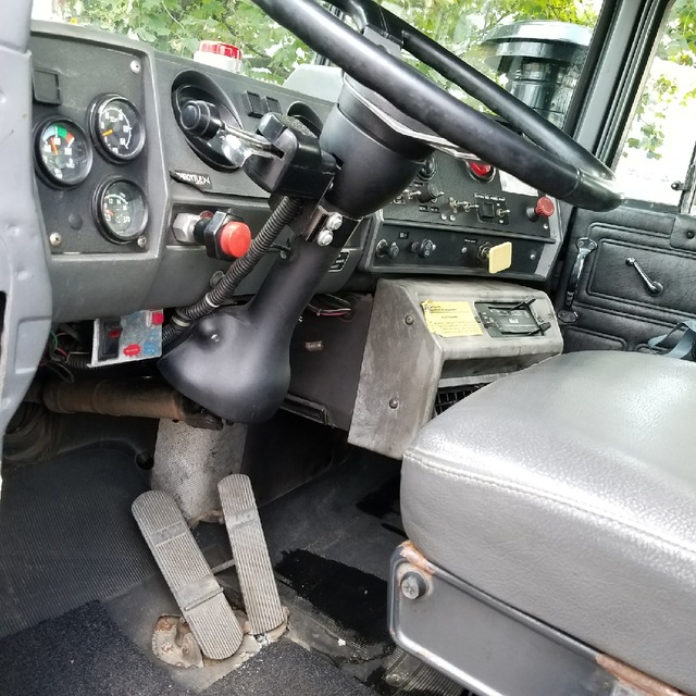 1998 Mack RD688SX hooklift truck