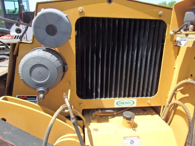 used 2006 Mauldin 1750C Asphalt Paver 8' to 15'.5'' 8 Ton Hopper 2006 Mauldin 1750C Asphalt Paver