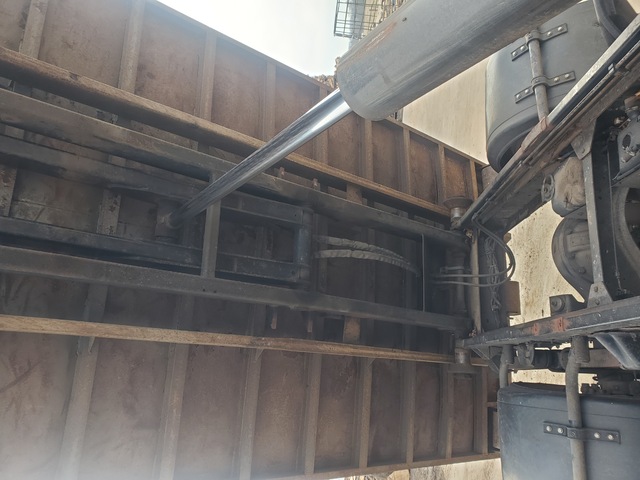 “Hooklift