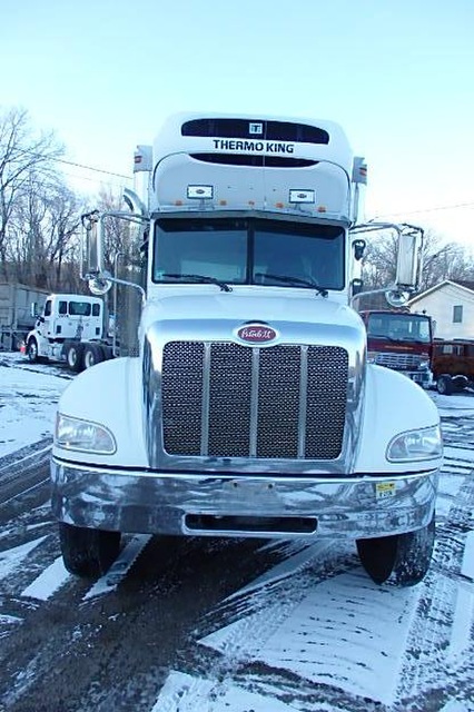 Used 2013 Peterbilt 348 Reefer Truck for sale 2013 Peterbilt Reefer Truck