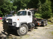 R-Model Mack Roll Off Tandem