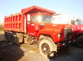 Tandem Axle mack Dump Truck