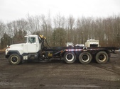 Tri-Axle Mack Roll Off