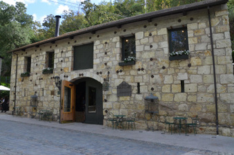 Enlarge photo 52