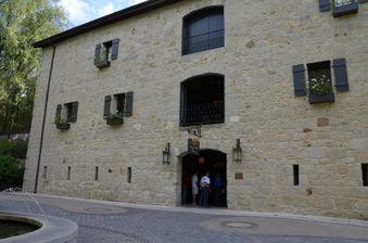 Enlarge photo 33