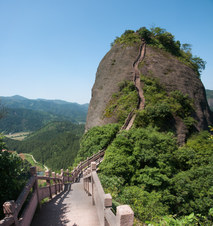 Enlarge photo 1