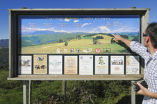Enlarge photo 7