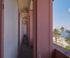 Enlarge photo 48