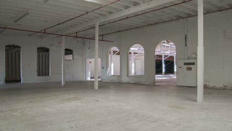 Enlarge photo 33