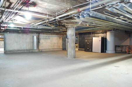 Enlarge photo 54