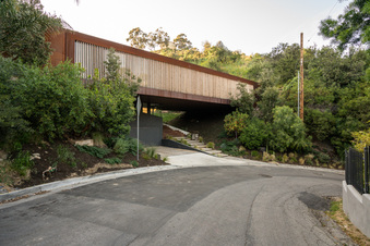 305 ARCHITECTURAL