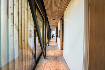 Enlarge photo 91