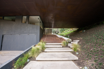 Enlarge photo 140