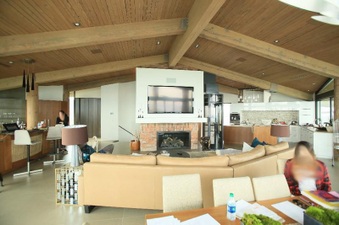 Enlarge photo 54
