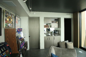 Enlarge photo 12