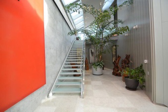 Enlarge photo 46