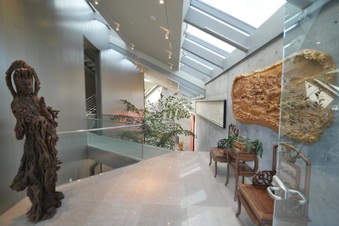 Enlarge photo 52