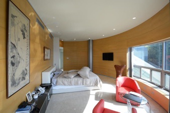 Enlarge photo 75