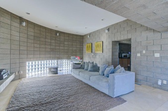 Enlarge photo 40