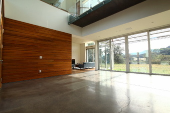 Enlarge photo 107