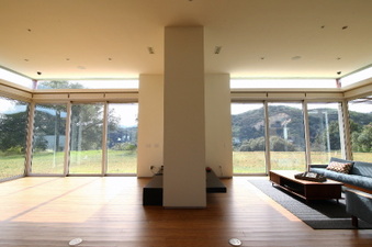 Enlarge photo 96