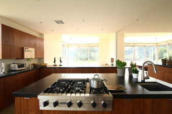 Enlarge photo 79