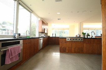 Enlarge photo 76