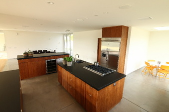 Enlarge photo 70