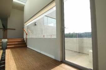 Enlarge photo 44