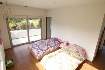 Enlarge photo 34