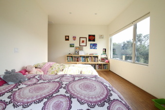 Enlarge photo 32