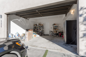 Enlarge photo 53