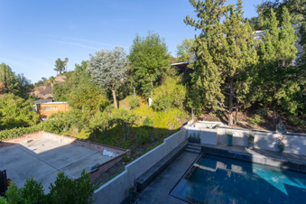 Enlarge photo 34