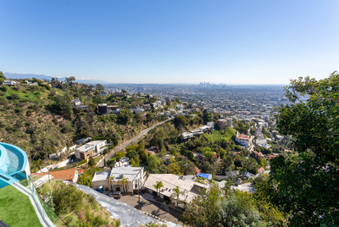 Enlarge photo 49