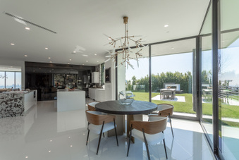 Enlarge photo 81